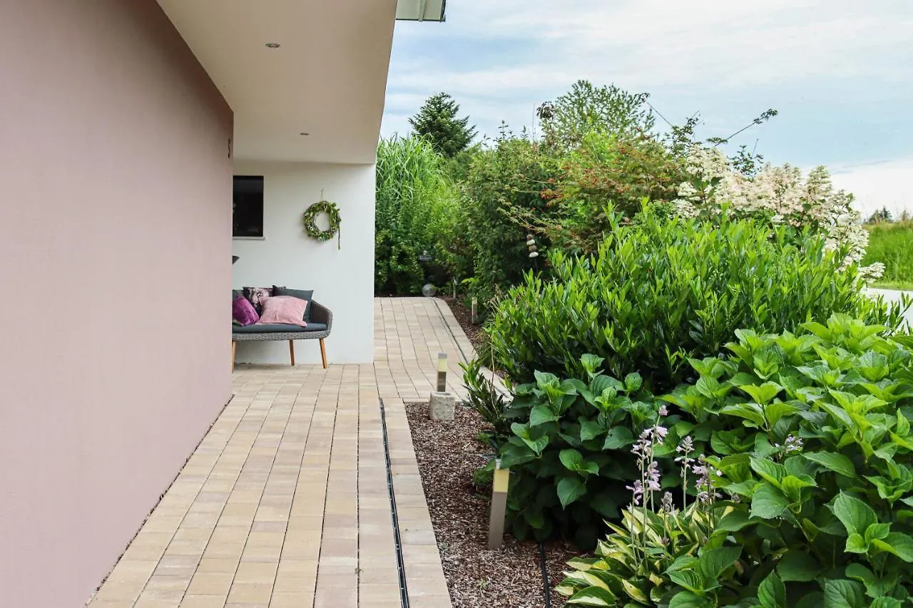 Apartament Moderne Ferienwohnung Naehe Bad Griesbach, Haarbach Niemcy